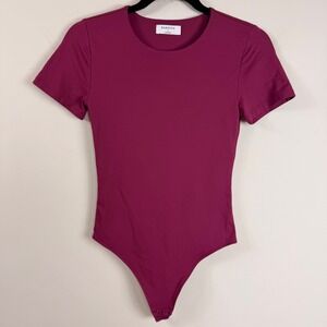 Babaton Aritzia Contour Crewneck Short Sleeve Bodysuit Magenta Pink Small